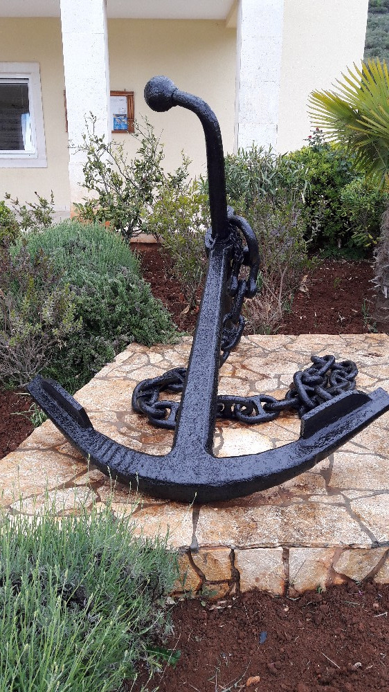 Anchor on Cres